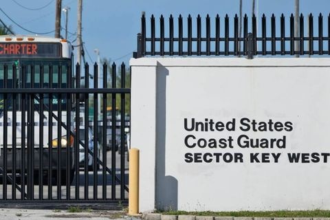 Massive Waves of Illegal Migrants Hit Florida As Coast Guard Responds