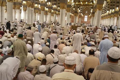200 Fall Victim to Giant Taliban Terrorist Attack in Pakistan Mosque